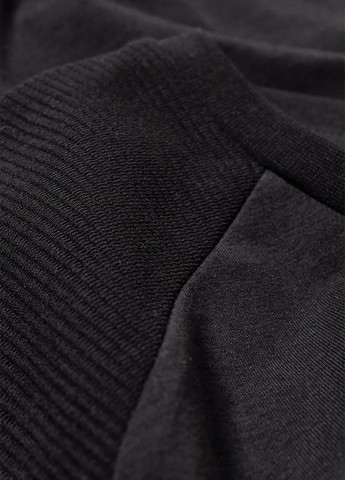 Чорна футболка C&A