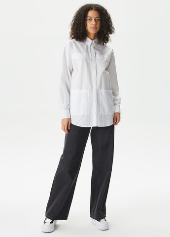 Белая классическая рубашка однотонная Lacoste