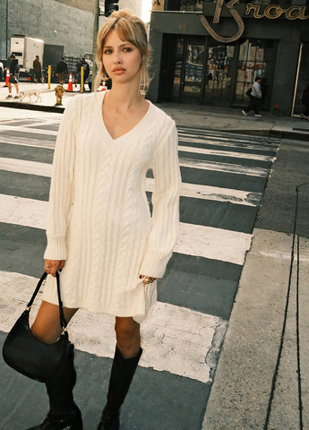 Кремовое кэжуал платье платье-свитер SHEIN однотонное