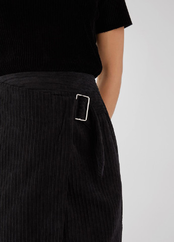 Черная кэжуал однотонная юбка Bershka на запах