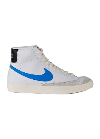 Белые демисезонные кроссовки blazer mid 77 vntg Nike