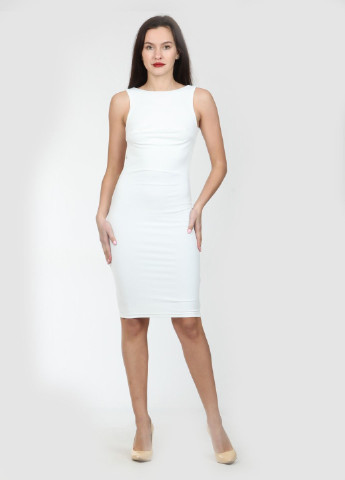 Белое кэжуал платье Enna Levoni однотонное