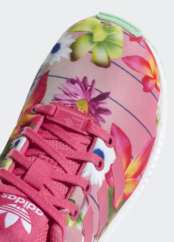 Персиковые демисезонные кроссовки adidas