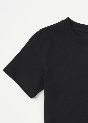 Чорна демісезонна футболка Garnamama