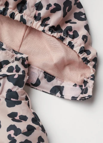 Светло-розовая демисезонная ветровка H&M