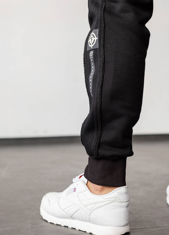 Утеплені жіночі джогери зі швами навиворіт TOTALFIT (265150774)