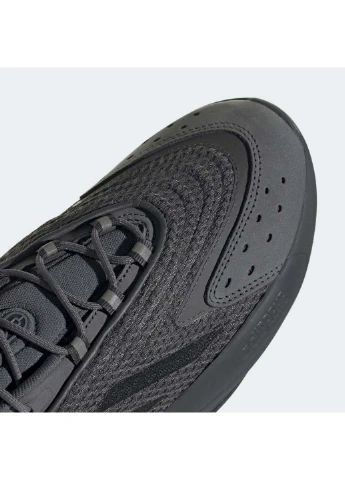 Черные демисезонные кроссовки adidas
