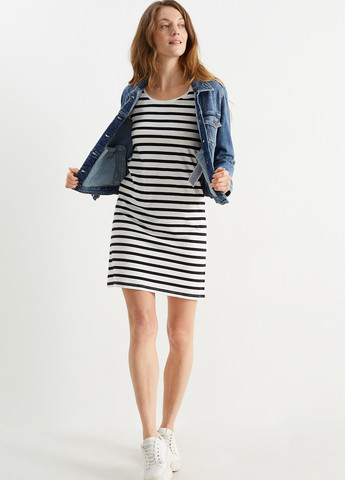 Чорно-білий кежуал сукня (2 шт.) сукня-футболка C&A в смужку