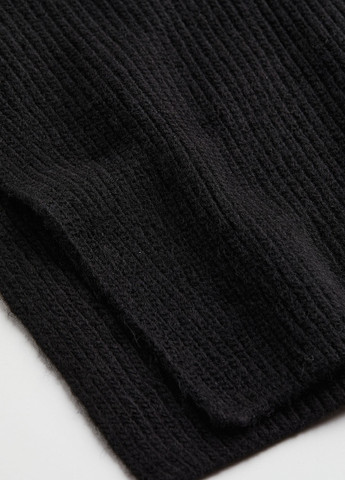 Чорний зимовий светр H&M