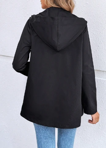 Черная демисезонная куртка SHEIN