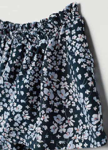 Комбинезон H&M комбинезон-шорты цветочный комбинированный кэжуал вискоза