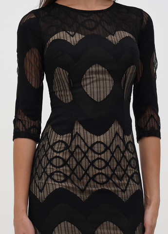 Черное кэжуал платье Sassofono однотонное