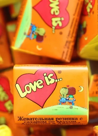 Love Is / Love is жевательная резинка со вкусом Апельсин и Ананас 100шт DobraMAMA (252699228)