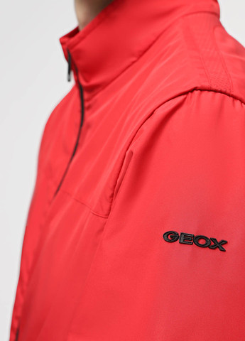 Червона демісезонна вітровка Geox