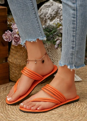 Оранжевые шлепанцы SHEIN