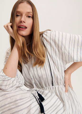 Білий кежуал сукня кльош Reserved в смужку