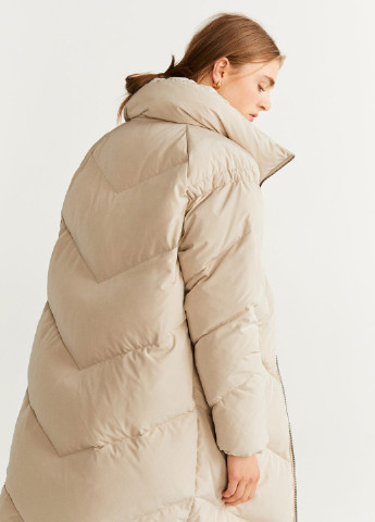 Светло-бежевая зимняя куртка Mango
