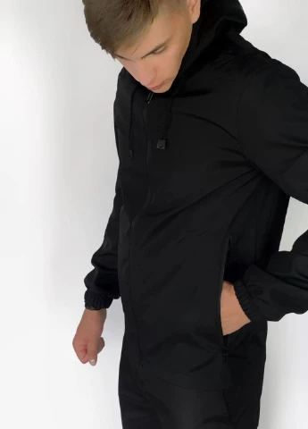 Чорний демісезонний костюм softshell light чорний Intruder