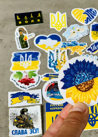 Стікерпак Патріот 30 шт (патріотичні наліпки для телефону, ноутбука, планшета, велосипеда, автомобіля), водостійкі No Brand (254175789)