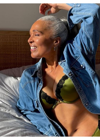 Зелений демісезонний комплект (бюстгальтер, трусики) Victoria's Secret