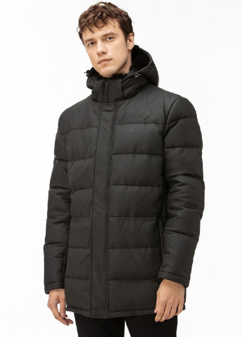 Чорна зимня куртка Lacoste