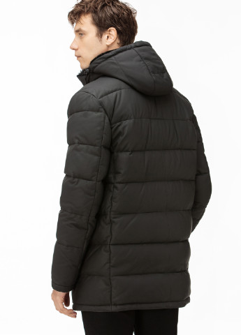 Черная зимняя куртка Lacoste