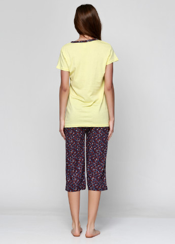 Жовтий демісезонний комплект (футболка, капри) SNC Pijama