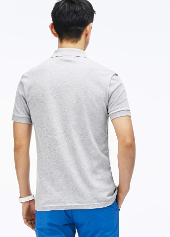Светло-серая футболка-поло для мужчин Lacoste с логотипом