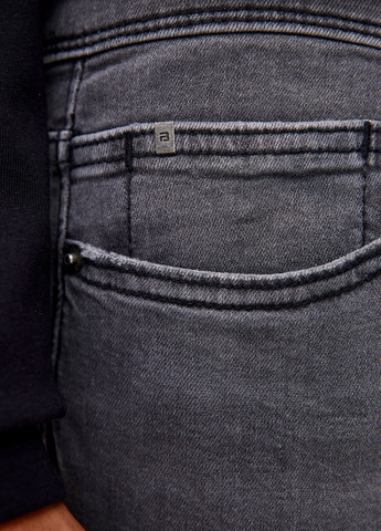 Серые демисезонные зауженные джинсы Pull&Bear