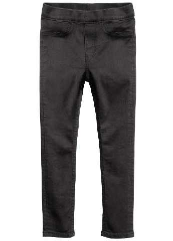 Черные демисезонные зауженные джинсы H&M