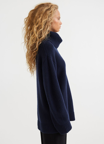 Темно-синій зимовий светр H&M