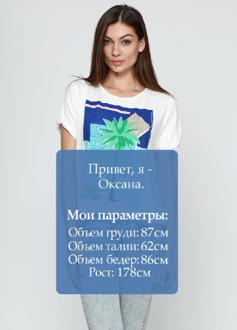 Белая летняя футболка Pull & Bear