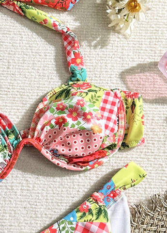 Комбинированный летний купальник раздельный SHEIN