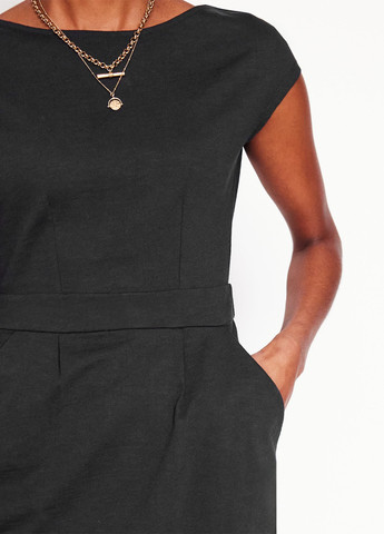 Чорна кежуал сукня футляр Boden однотонна