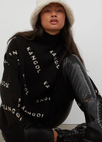 Черный зимний свитер H&M