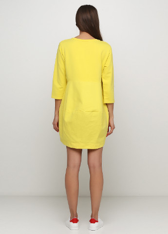 Желтое кэжуал платье оверсайз Wendy Trendy однотонное