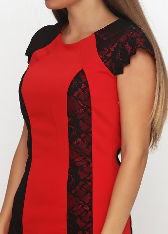 Красное коктейльное платье футляр Sassofono однотонное