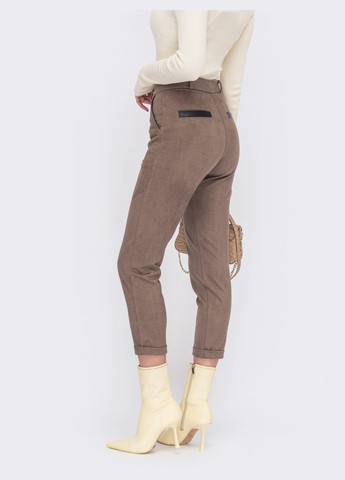 завужені штани із замші з підворотами бежеві Dressa (261853351)