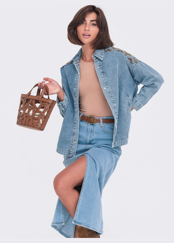 Синя джинсова куртка-сорочка синього кольору з вишивкою Dressa