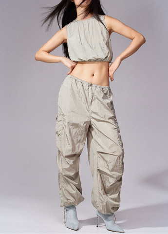 Светло-бежевые кэжуал демисезонные брюки H&M