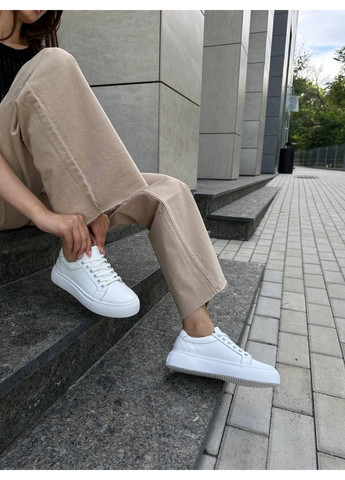 Білі жіночі шкіряні кеди 40 VZUTIK