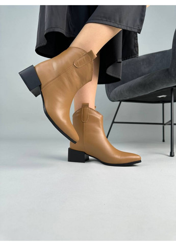 Жіночі шкіряні козаки на підборах 41 VZUTIK (262378302)