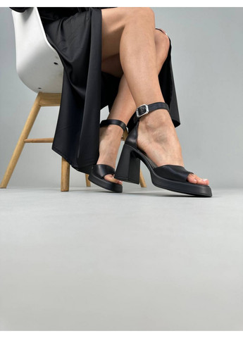 Черные женские кожаные босоножки на каблуке 39 VZUTIK