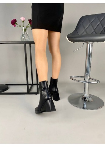 Чорні демісезонна жіночі шкіряні ботильйони на підборах 37 VZUTIK