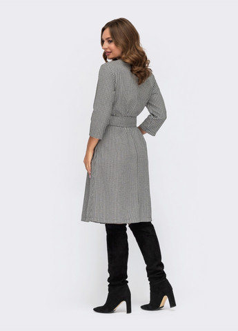 Темно-серое темно-серое платье-трапеция в клетку со встречной складкой Dressa