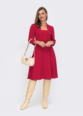 Красное красное платье с юбкой-клеш и поясом с пряжкой Dressa