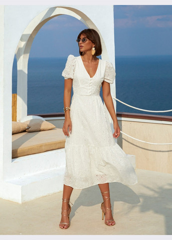 Белое платье-клёш из прошвы белого цвета Dressa