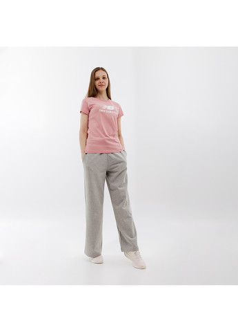 Розовая демисезон женская футболка essentials stacked logo розовый New Balance