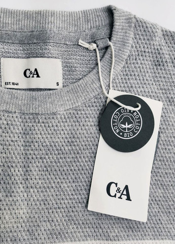 Сірий демісезонний светр C&A