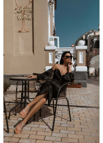 Черное вечернее платье футляр First Woman однотонное